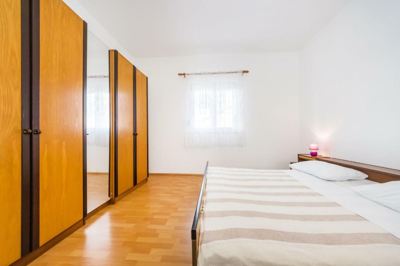 Apartment Culina Pridraga Exterior photo
